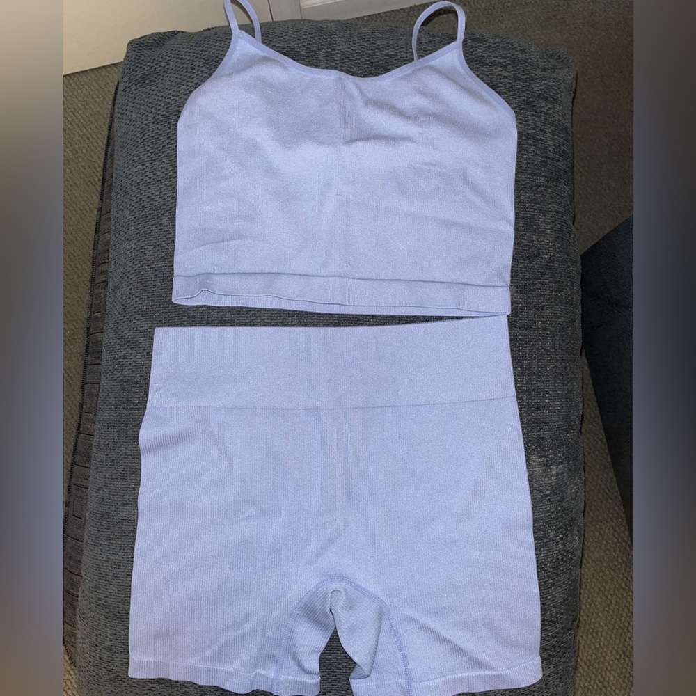 Wild fable periwinkle bike shorts and seamless tiny tank top